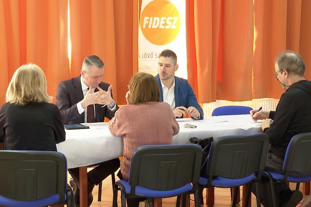 Közgyűlés után - Tájékoztatott a Fidesz-KDNP frakció Közgyűlés után - Tájékoztatott a Fidesz-KDNP frakció